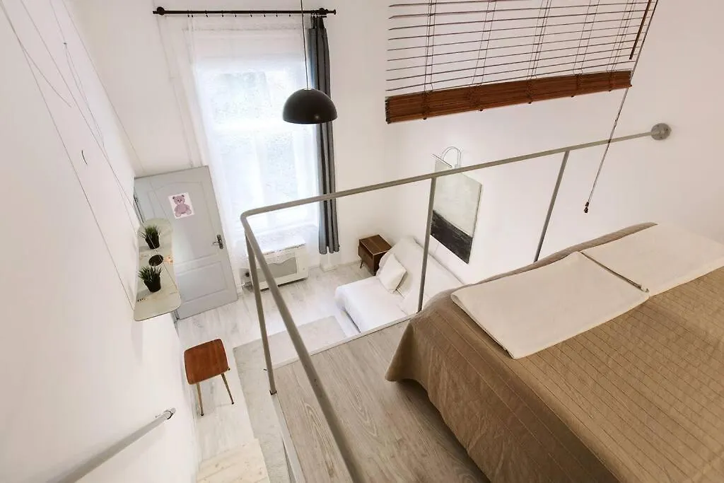Cozy Budapest Vacation Studio Relax Close Spa 0*,  Hungary