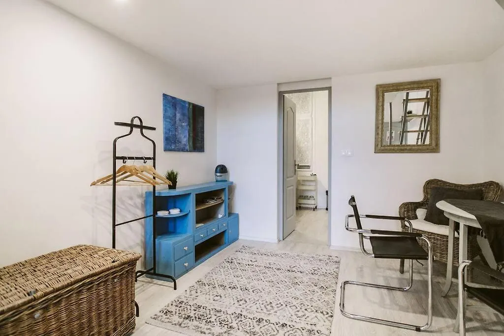 Cozy Budapest Vacation Studio Relax Close Spa Apartment