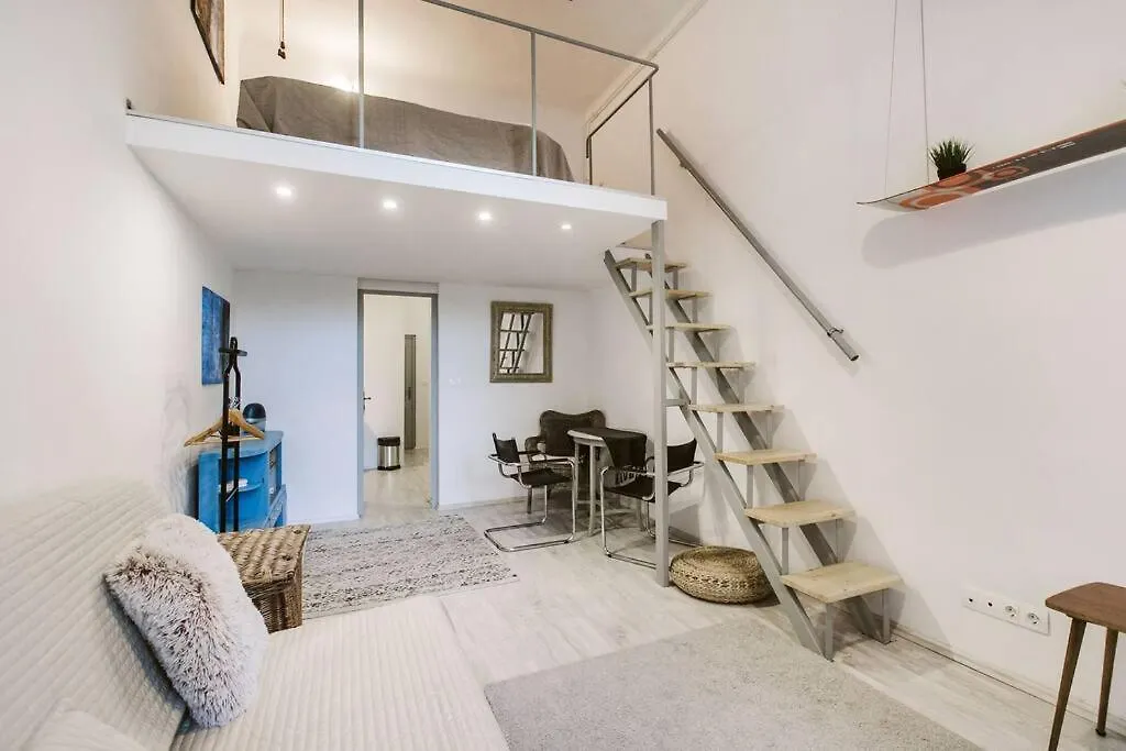 Apartment Cozy Budapest Vacation Studio Relax Close Spa Hungary