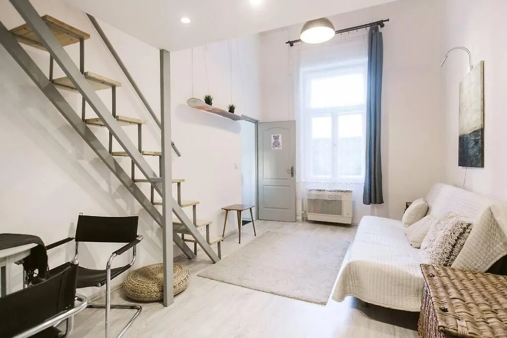 Cozy Budapest Vacation Studio Relax Close Spa